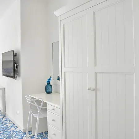 Apartment Omare *