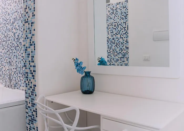 Omare Lejlighed Ischia